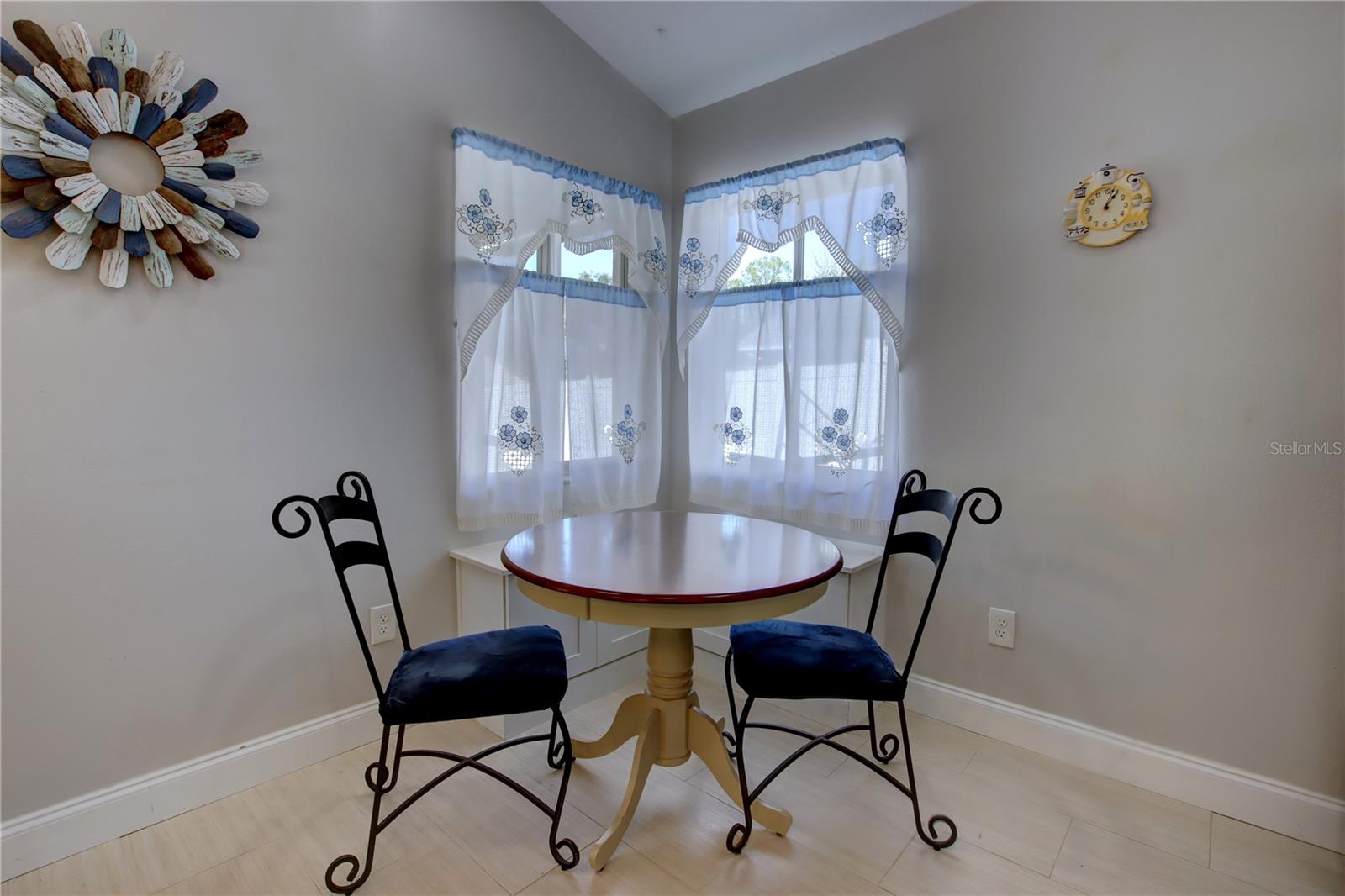 RESERVE AT THE CROSSINGS PH 1 THE - Residential