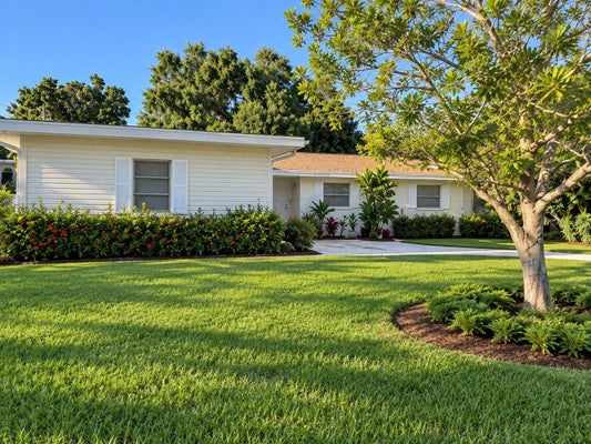 2474 CLEMATIS ST, SARASOTA, FL 34239 - Image 2afcd56dd41c2a8a1f7c302d685a284c/516758967