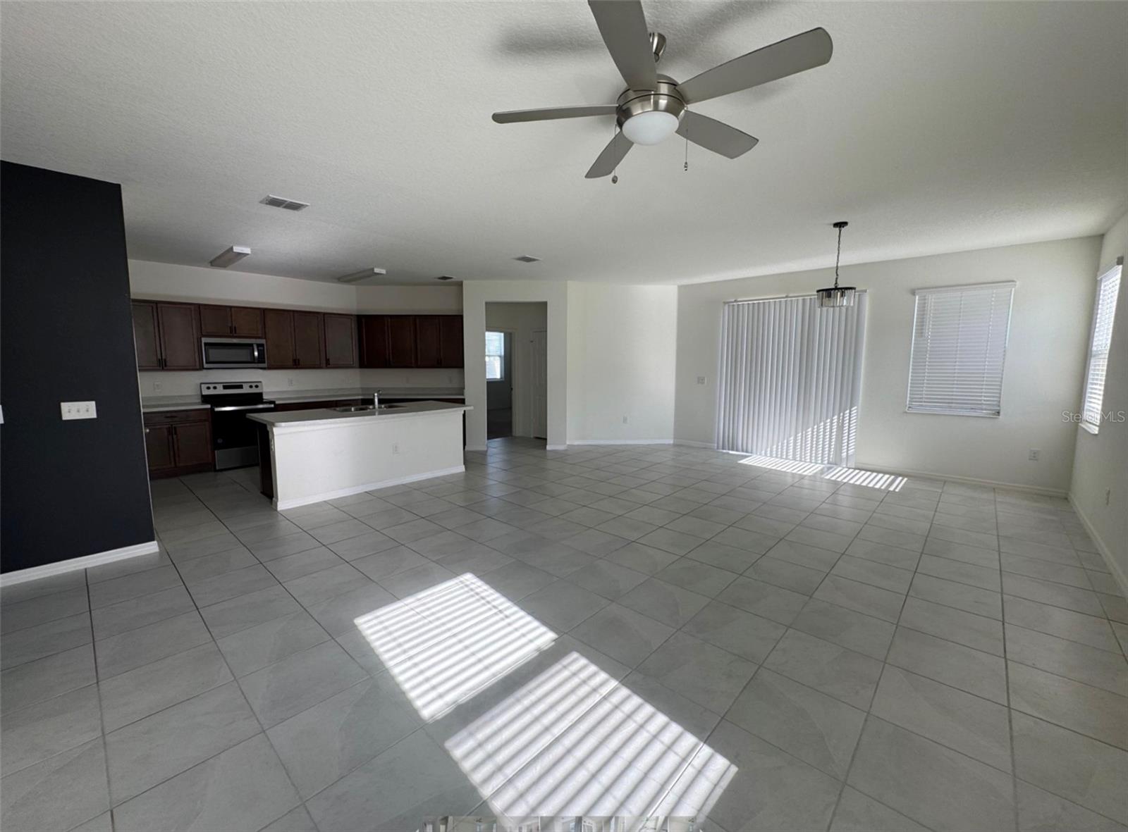 7054 CRUZ COURT