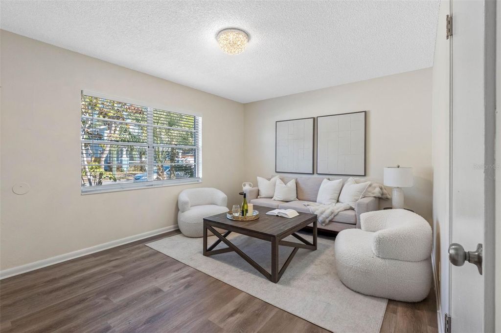 Photo of 1740 W Walnut Street, Tampa, FL 33607 (MLS # TB8476410)