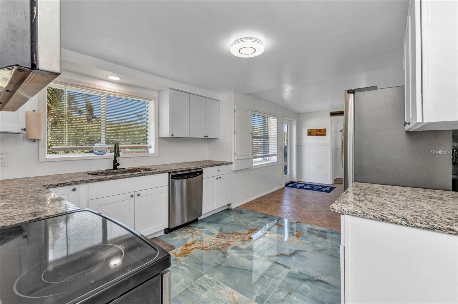 BLK DBAYSHORES - Residential