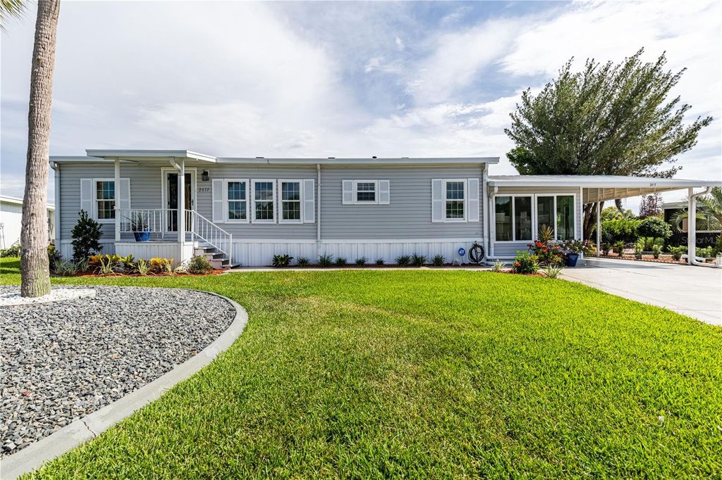 Photo of 2611 Vindale Road, Tavares, FL 32778 (MLS # G5113668)
