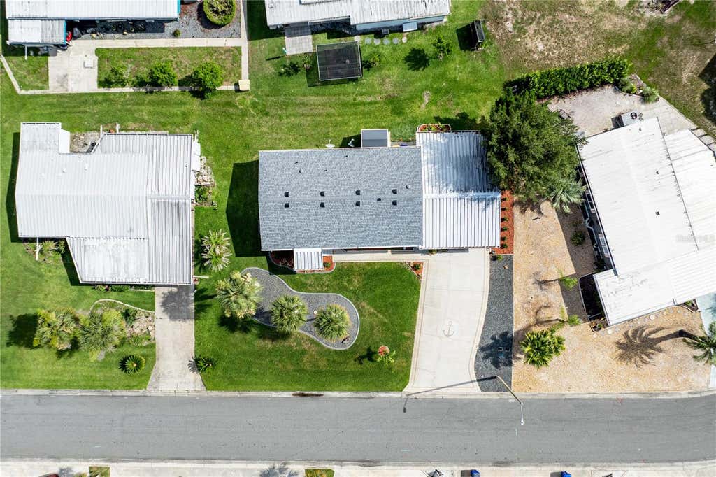Photo of 2611 Vindale Road, Tavares, FL 32778 (MLS # G5113668)