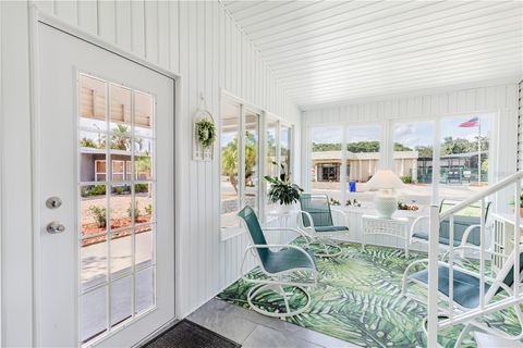Tiny photo for 2611 Vindale Road, Tavares, FL 32778 (MLS # G5113668)