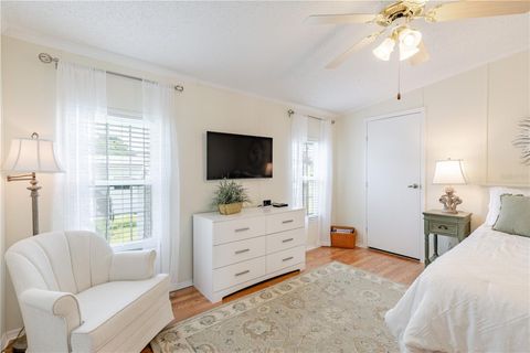 Tiny photo for 2611 Vindale Road, Tavares, FL 32778 (MLS # G5113668)