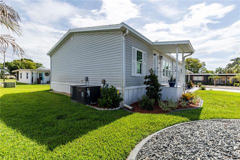 Tiny photo for 2611 Vindale Road, Tavares, FL 32778 (MLS # G5113668)