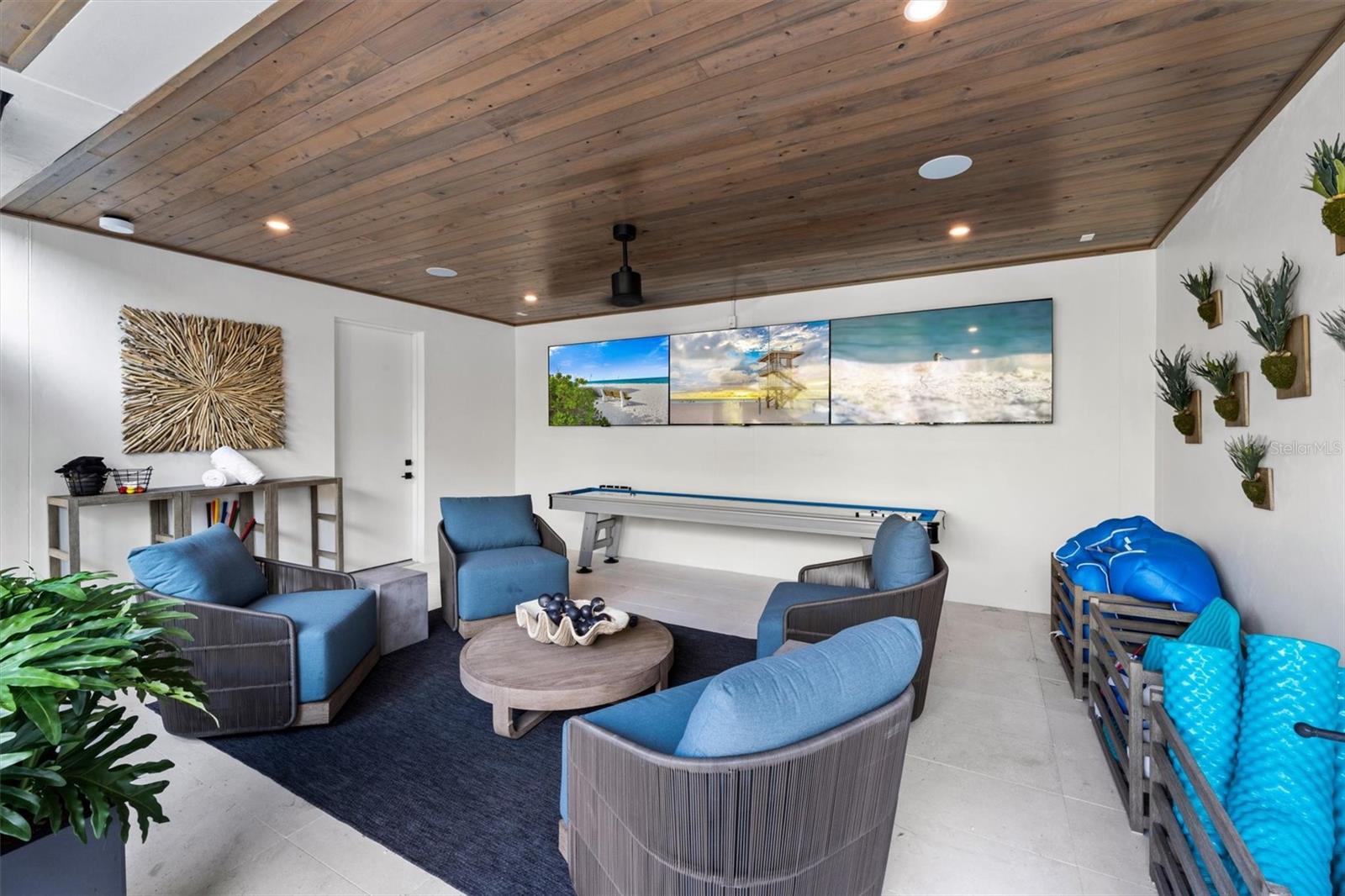 SHORE ACRES FIRST ADD - Residential