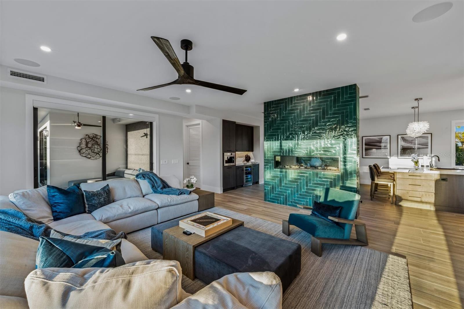 SHORE ACRES FIRST ADD - Residential