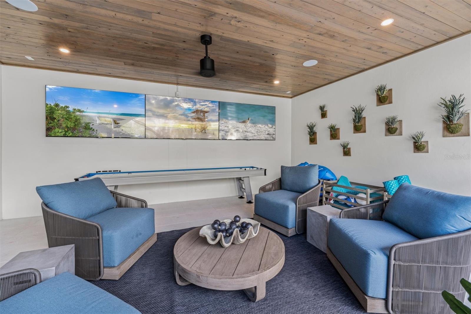 SHORE ACRES FIRST ADD - Residential