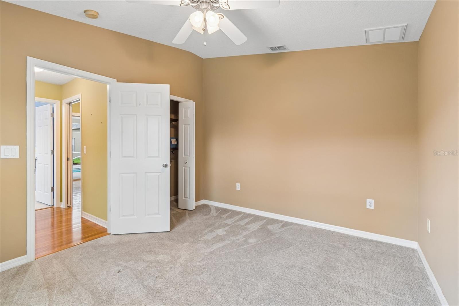 FOX WOOD PH 03 - Residential