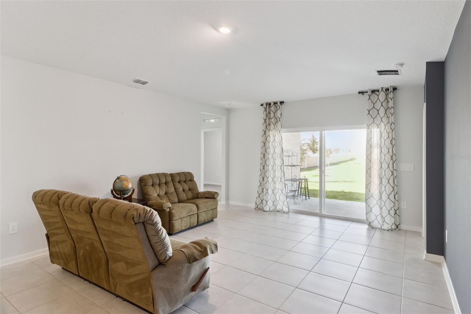 LAWSON DUNES SUB - Residential