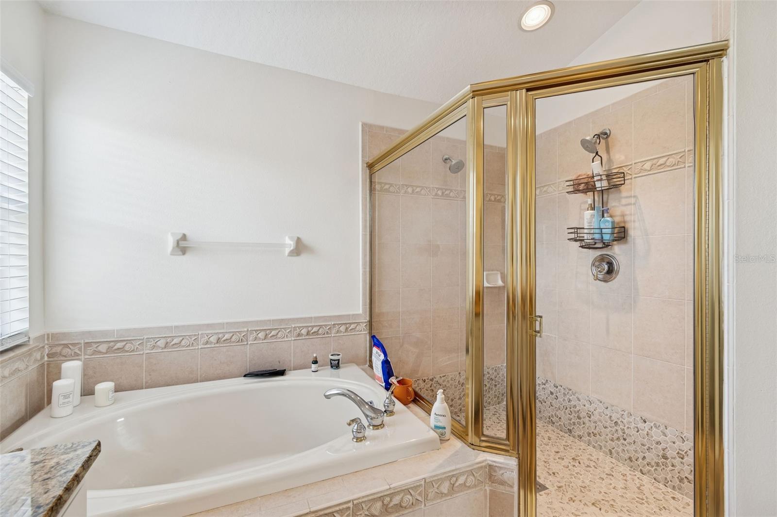 PLANTATION PALMS PH 06 - Residential