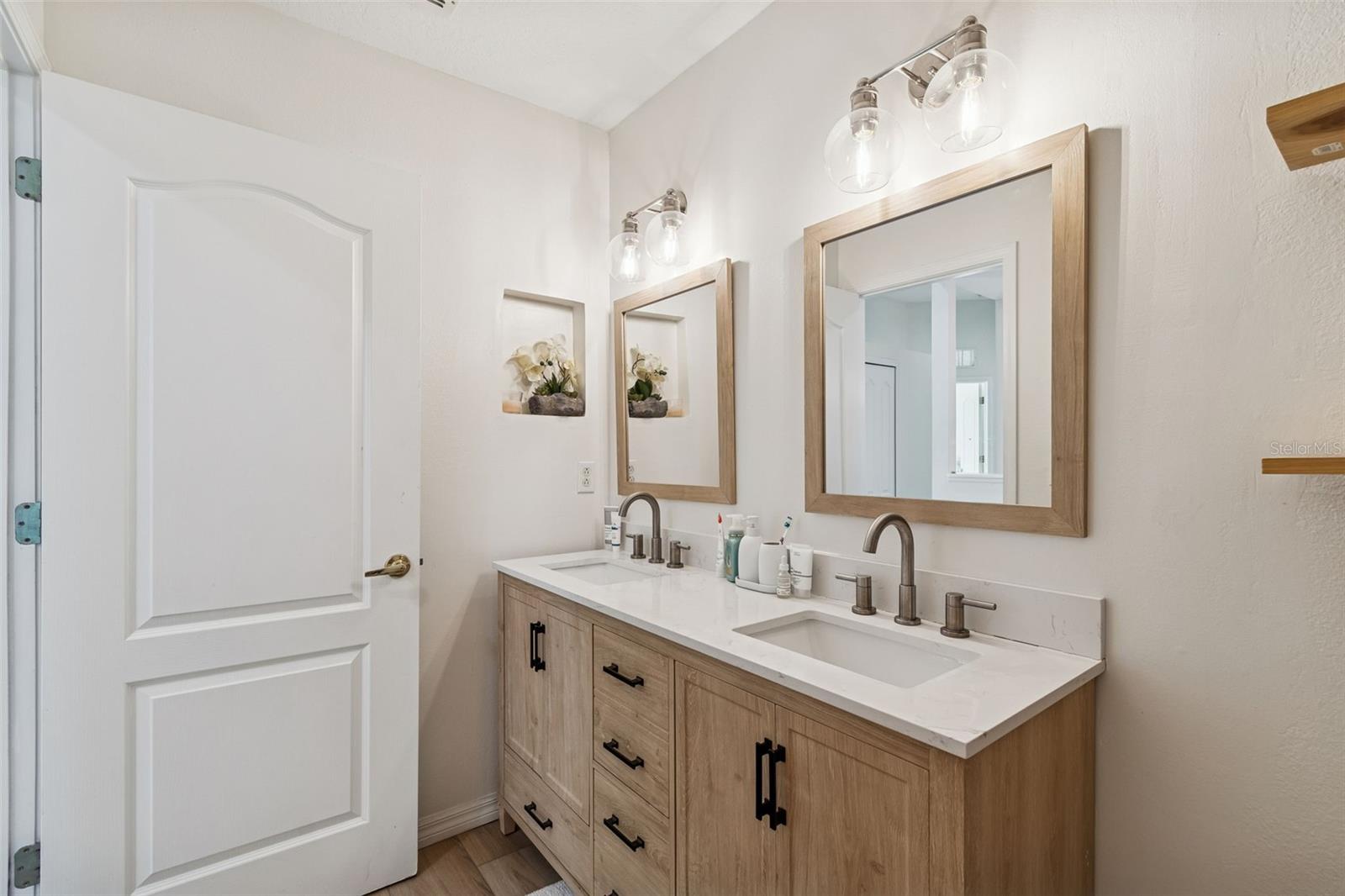 PLANTATION PALMS PH 06 - Residential