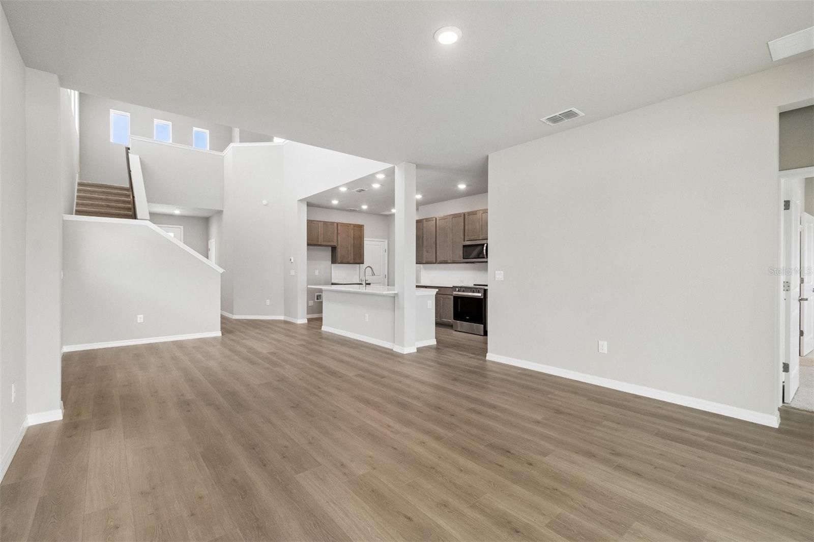EASTLYN - Residential