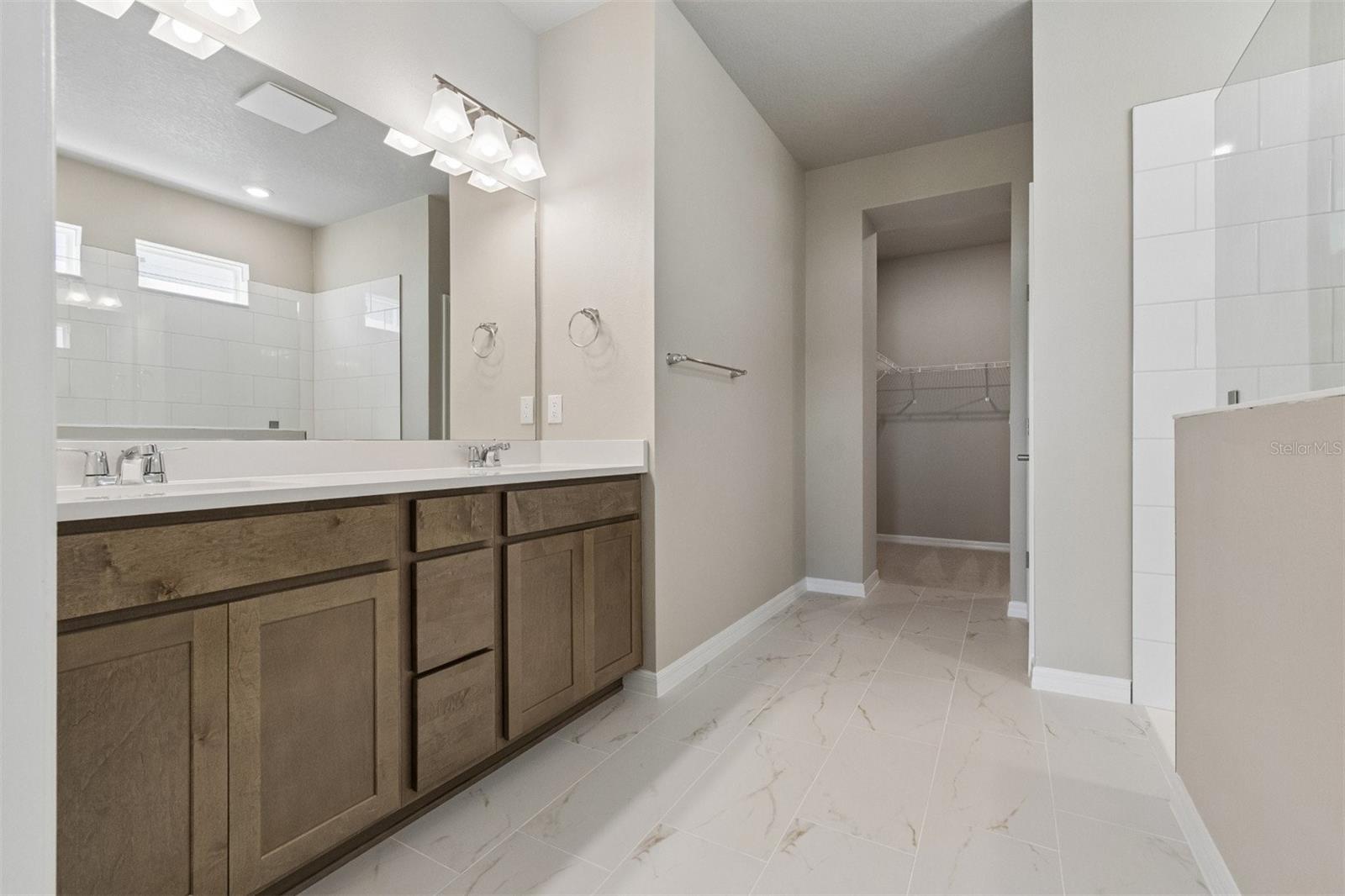 EASTLYN - Residential