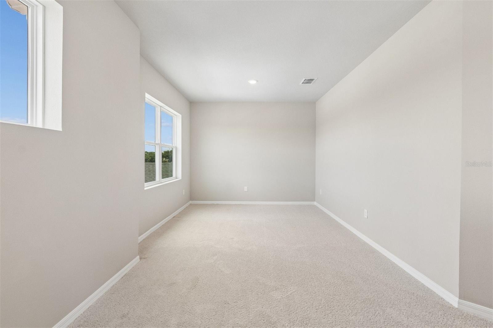 EASTLYN - Residential