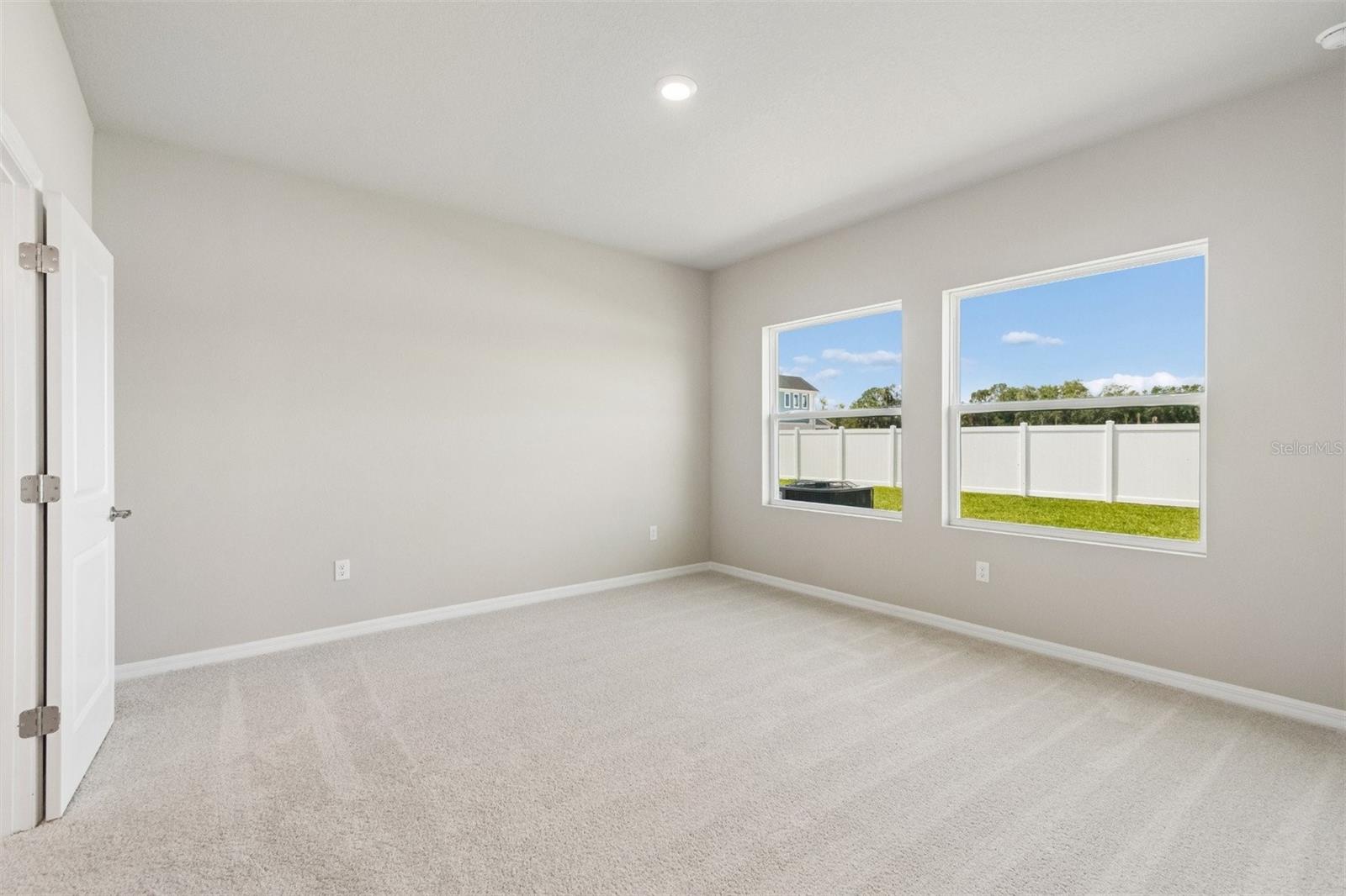 EASTLYN - Residential
