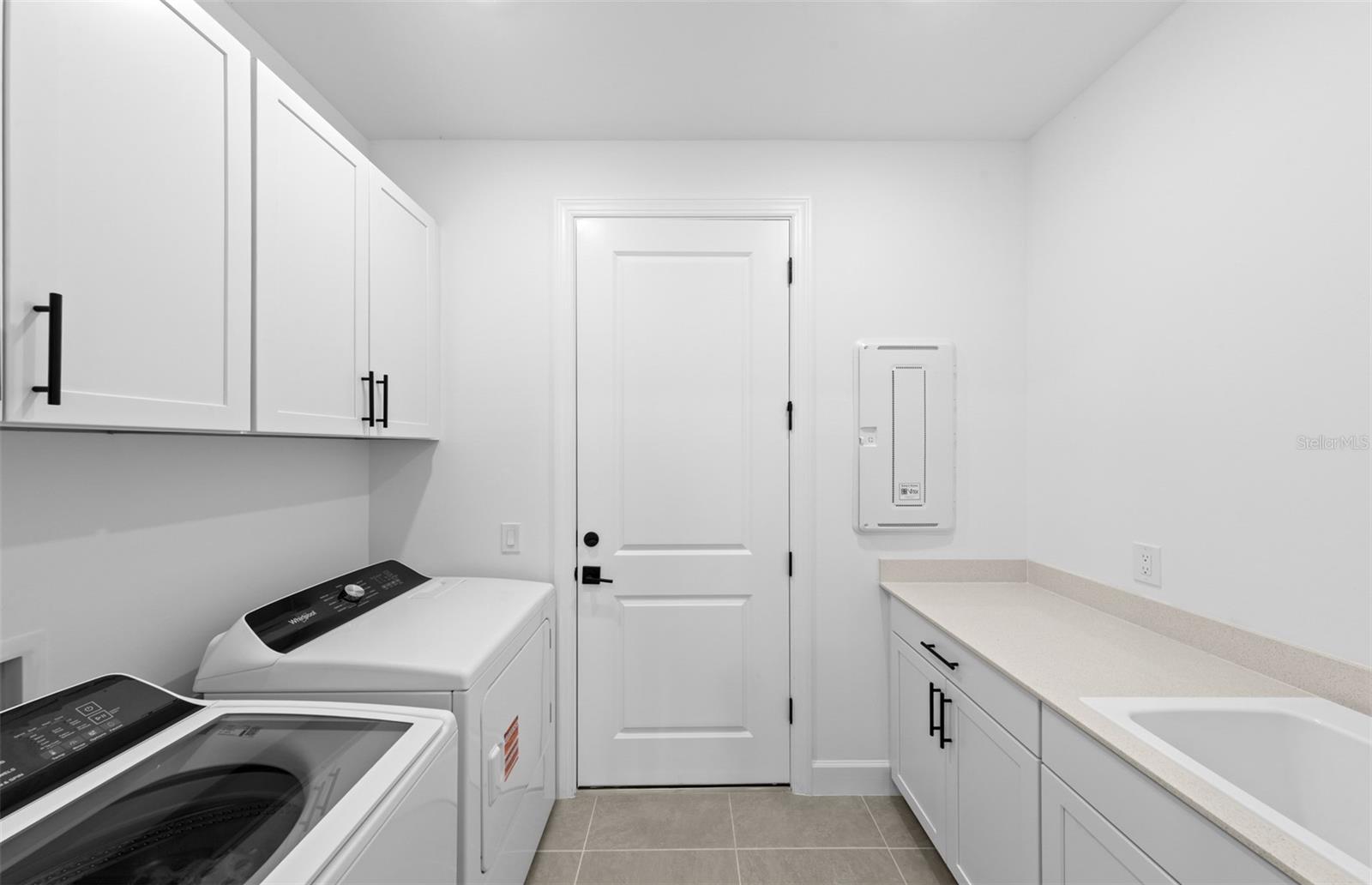 ARBOR OAKS AT THE WOODLANDS - Residential