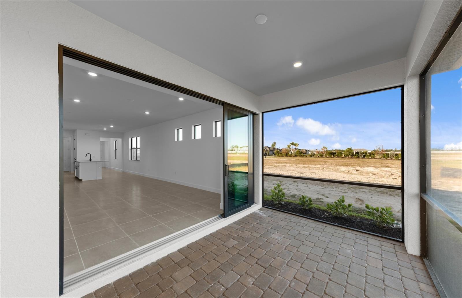 ARBOR OAKS AT THE WOODLANDS - Residential