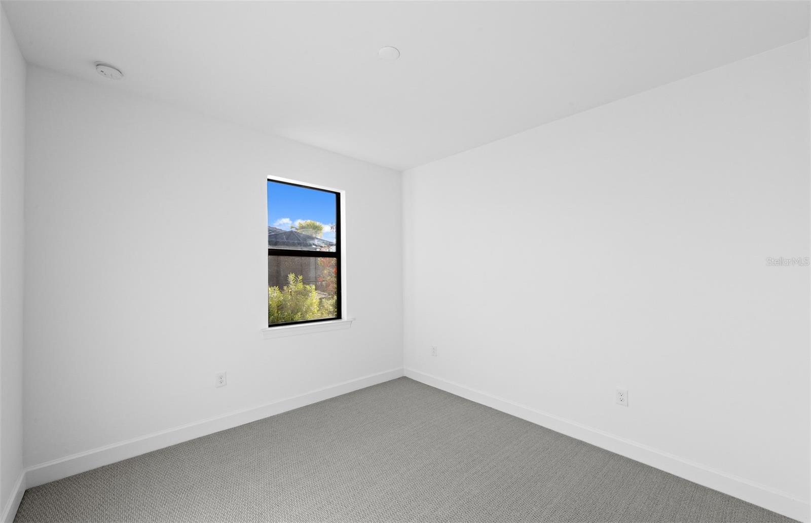 ARBOR OAKS AT THE WOODLANDS - Residential