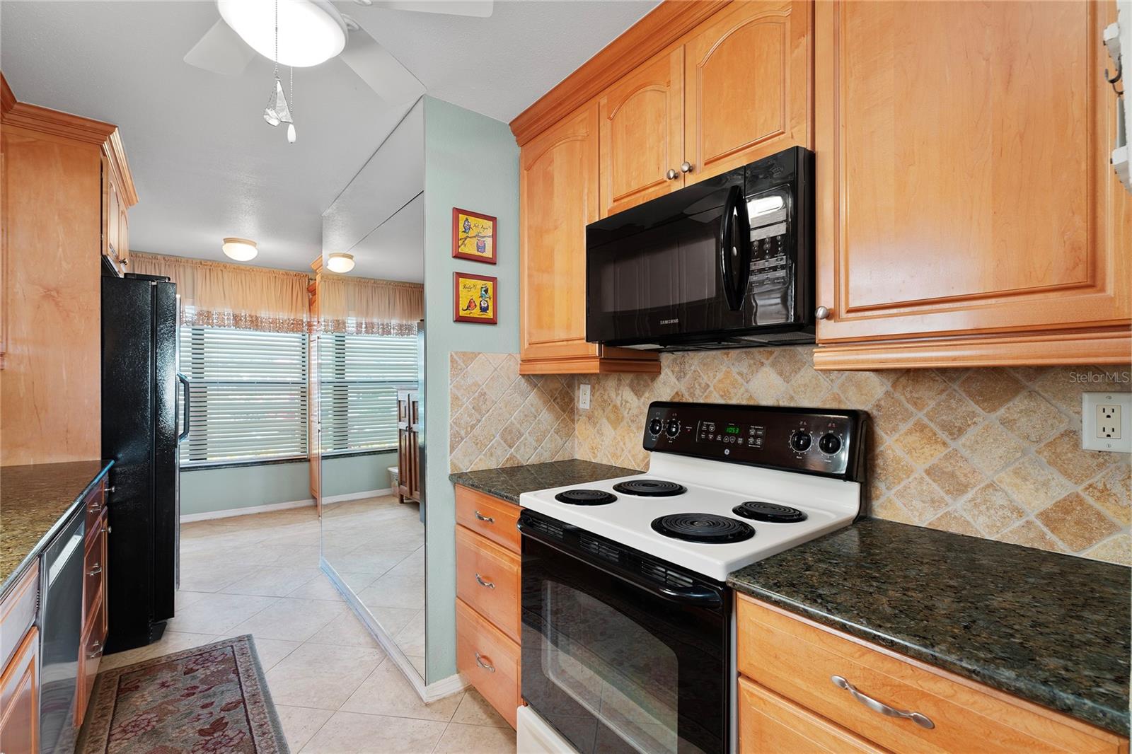 SAVANNAH CONDO - Residential Lease