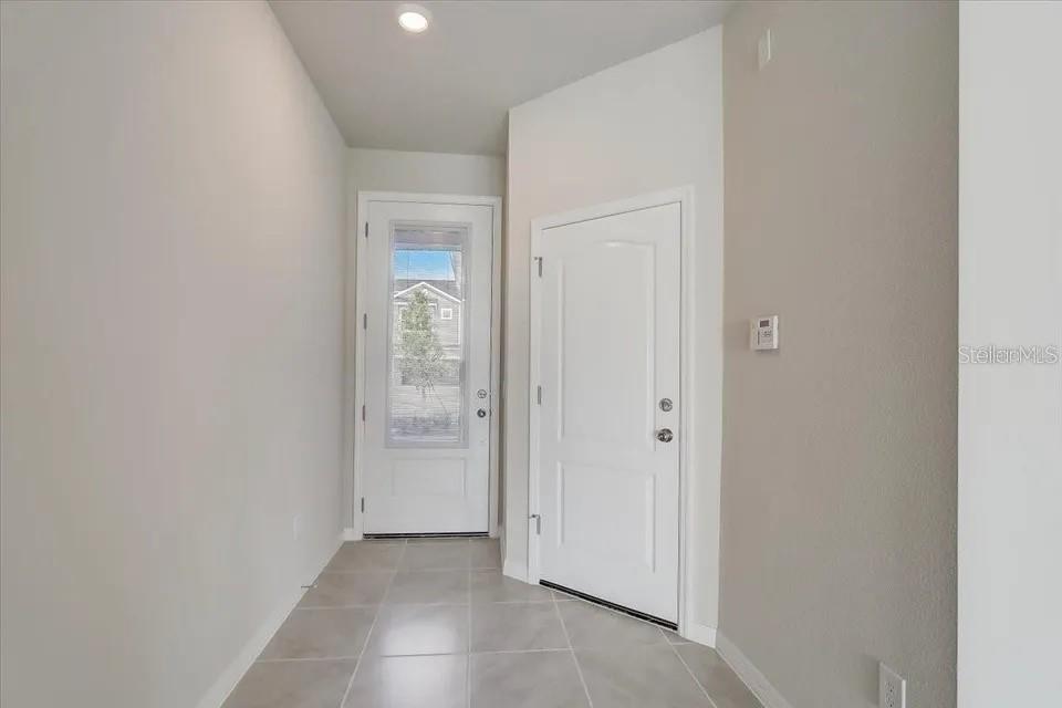 LAKE MDW LNDG - Residential Lease