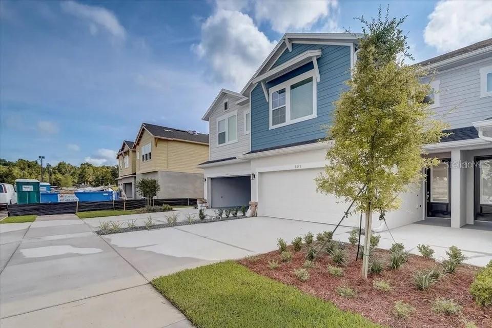 LAKE MDW LNDG - Residential Lease