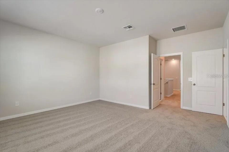 LAKE MDW LNDG - Residential Lease