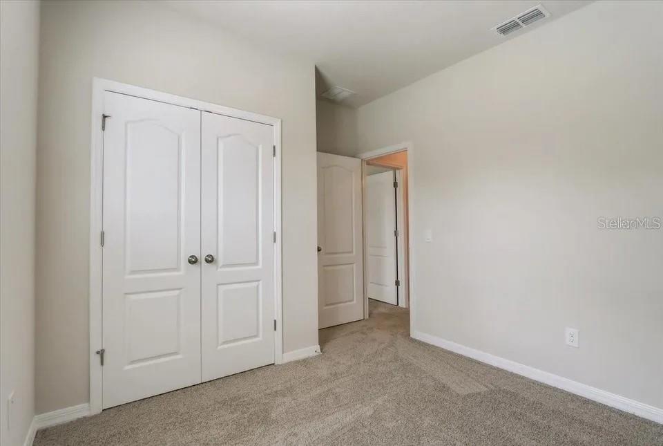 LAKE MDW LNDG - Residential Lease