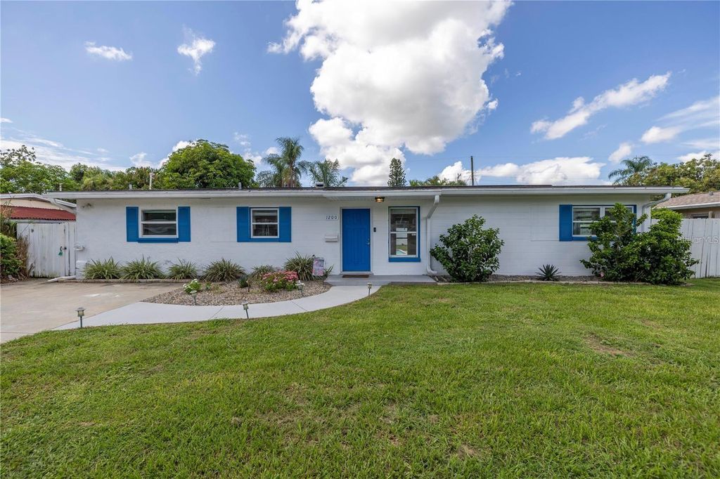 Photo of 1200 76th Avenue N, St Petersburg, FL 33702 (MLS # TB8446850)