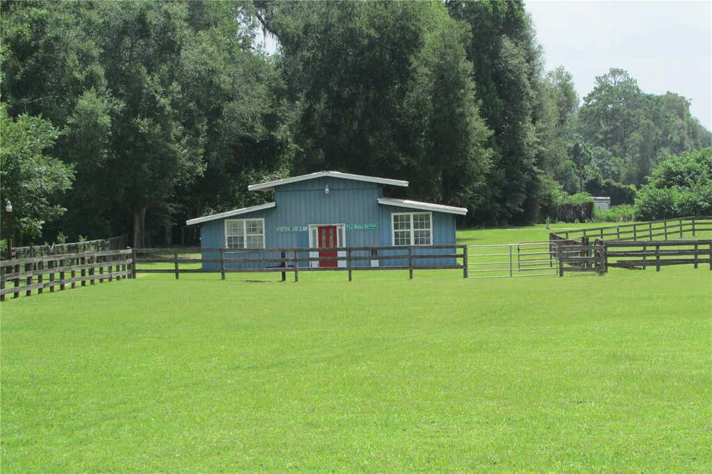 Photo of 10455 NW Gainesville Road, Ocala, FL 34482 (MLS # OM729078)