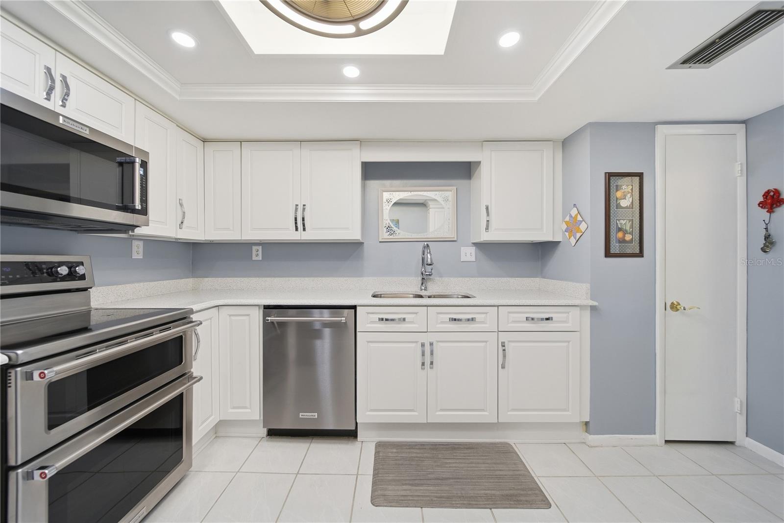 IMPERIAL COVE 9 - Residential