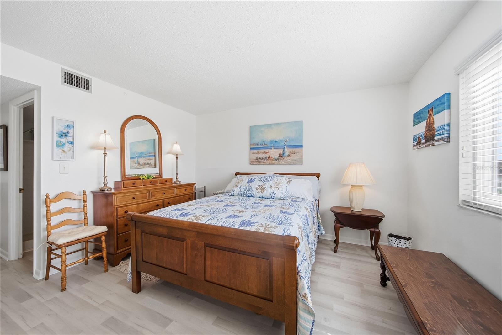 IMPERIAL COVE 9 - Residential