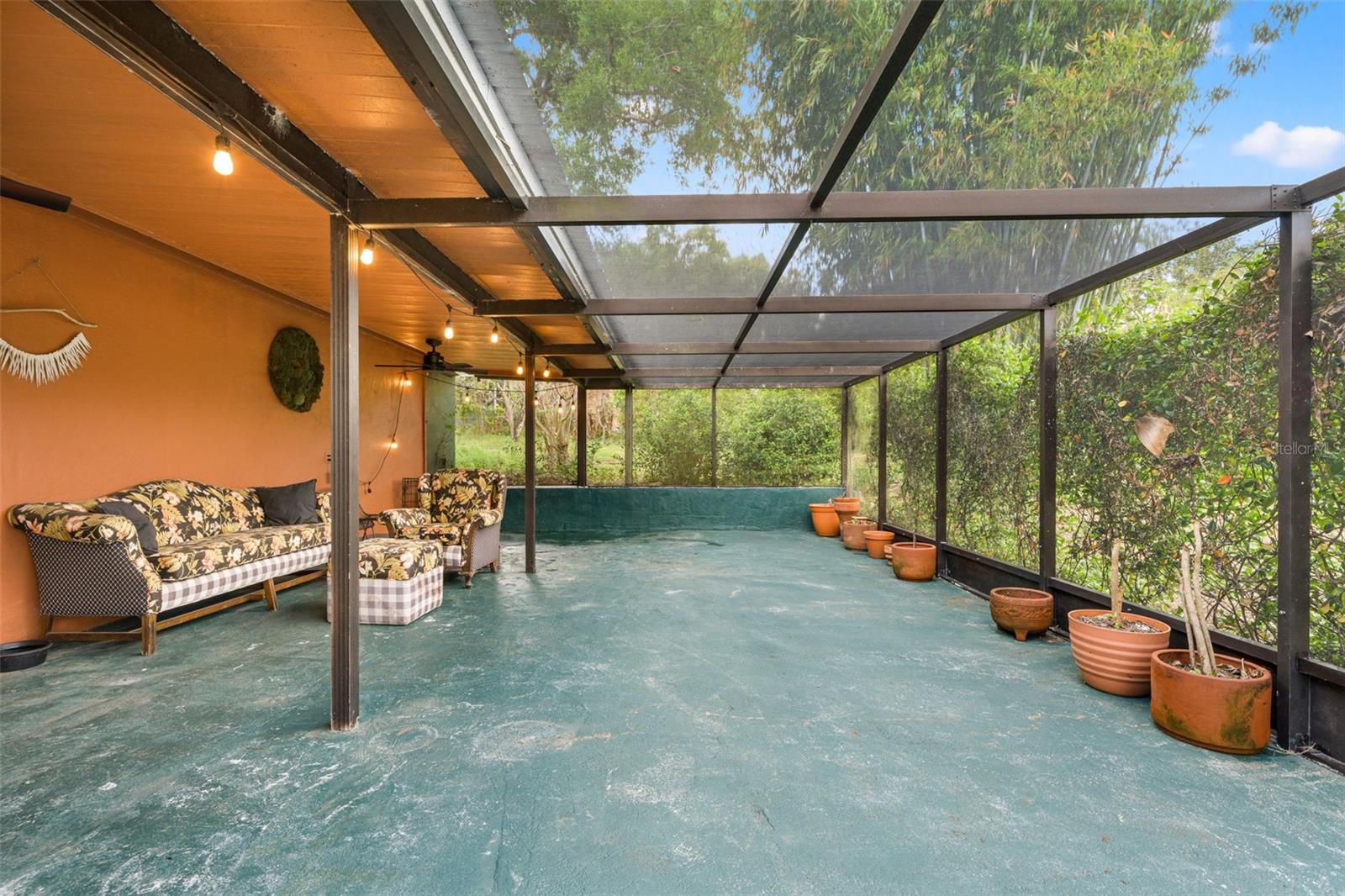 WHITMAN - Residential