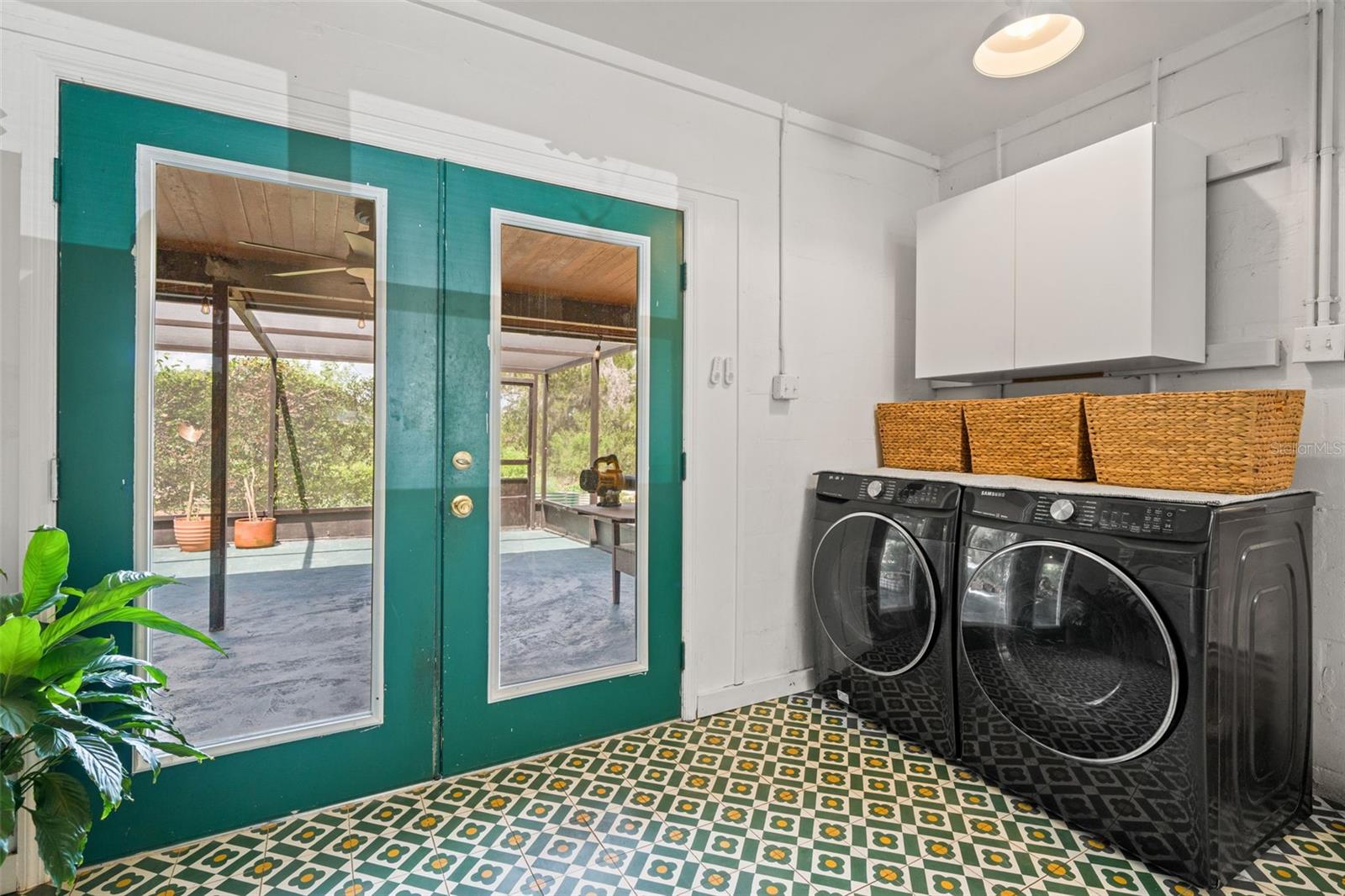 WHITMAN - Residential