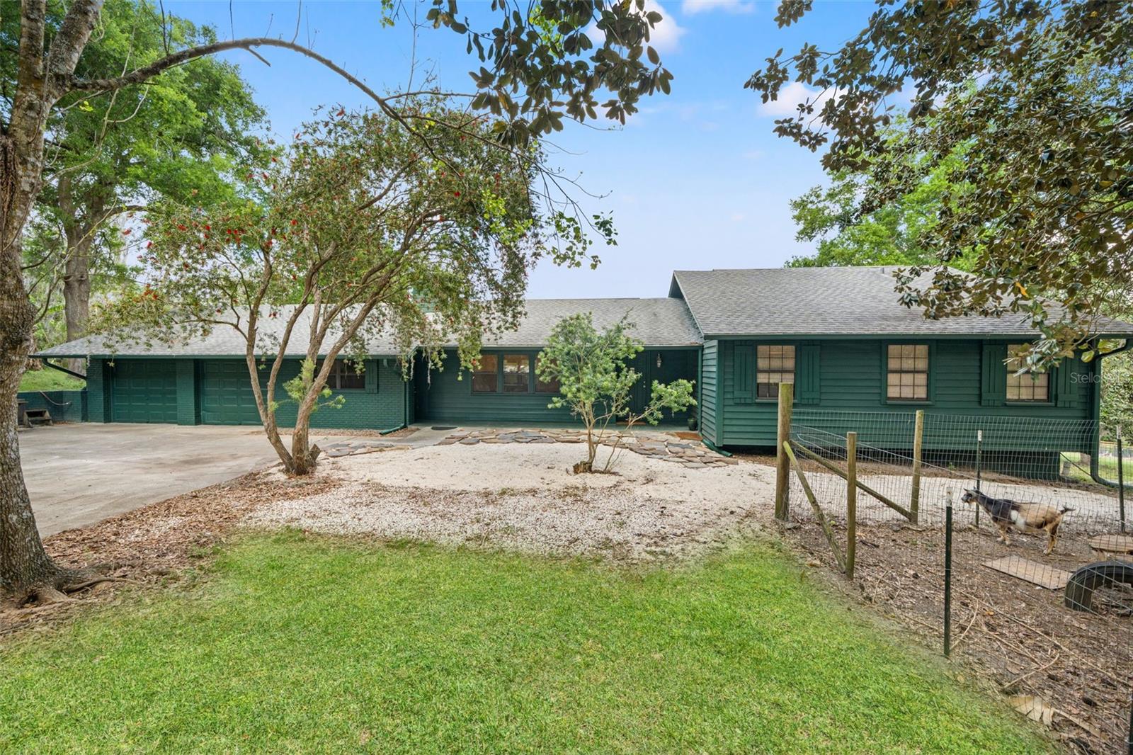 WHITMAN - Residential