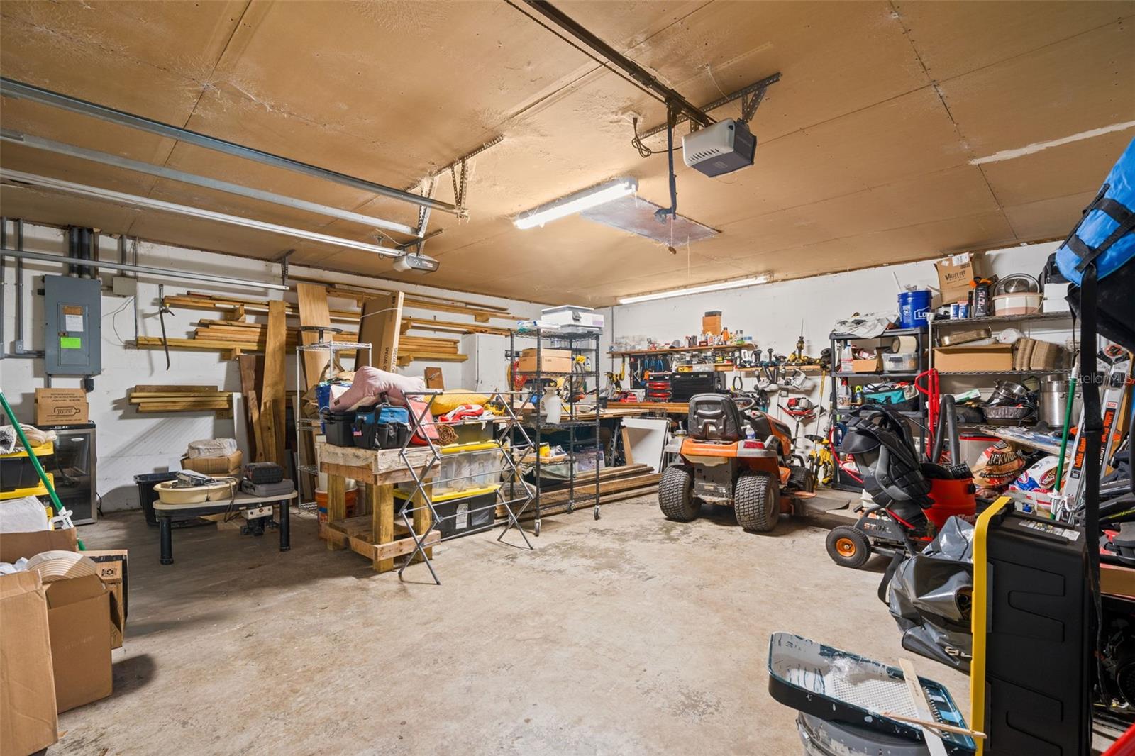 WHITMAN - Residential