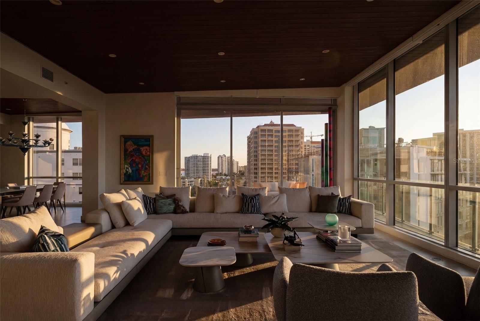 111 GOLDEN GATE POINT 802PH