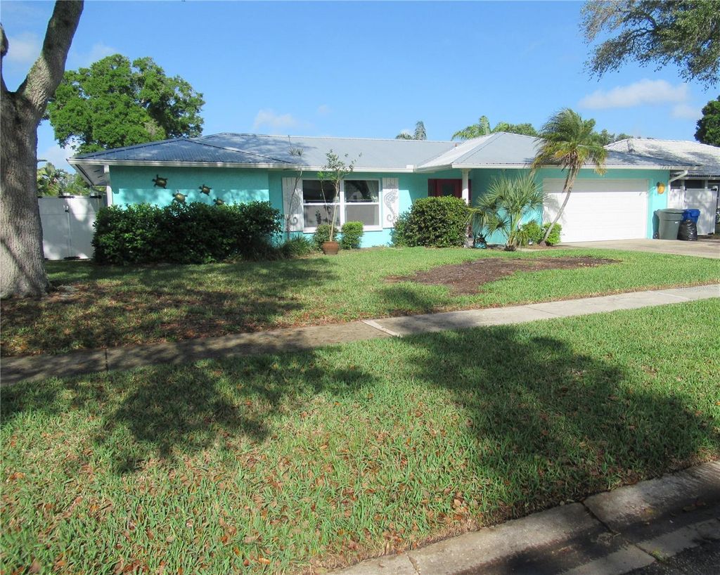 Photo of 1250 Dinnerbell Lane E, Dunedin, FL 34698 (MLS # TB8484123)