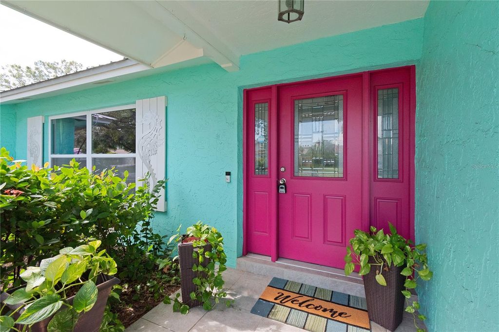 Photo of 1250 Dinnerbell Lane E, Dunedin, FL 34698 (MLS # TB8484123)