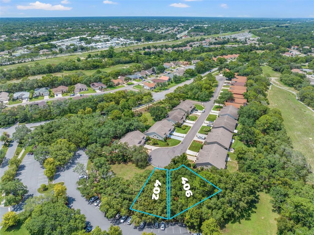 Photo of 402 Candlestone Ct, Spring Hill, FL 34609 (MLS # TB8440406)