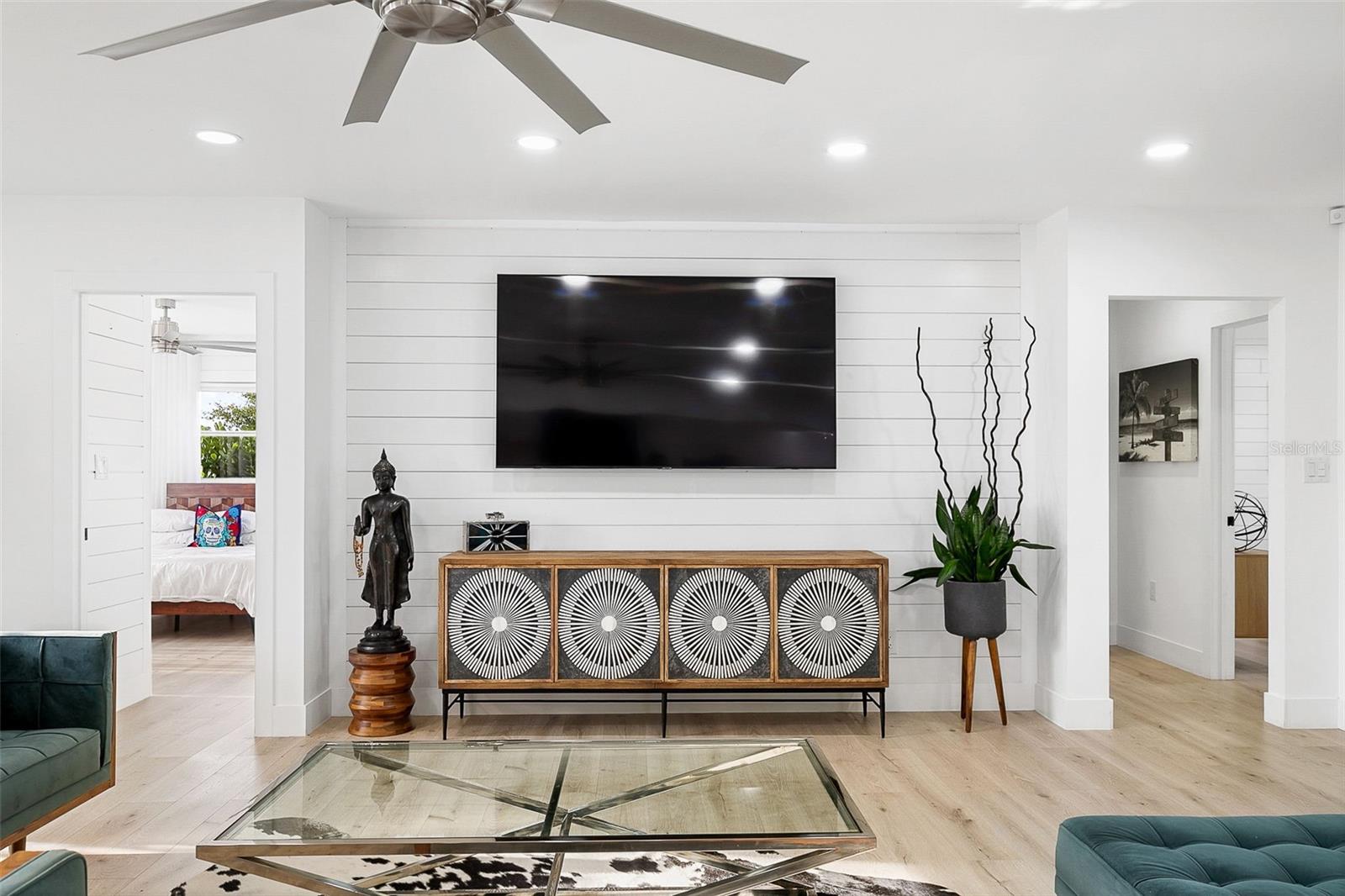 WHITFIELD ESTATES - Residential Lease