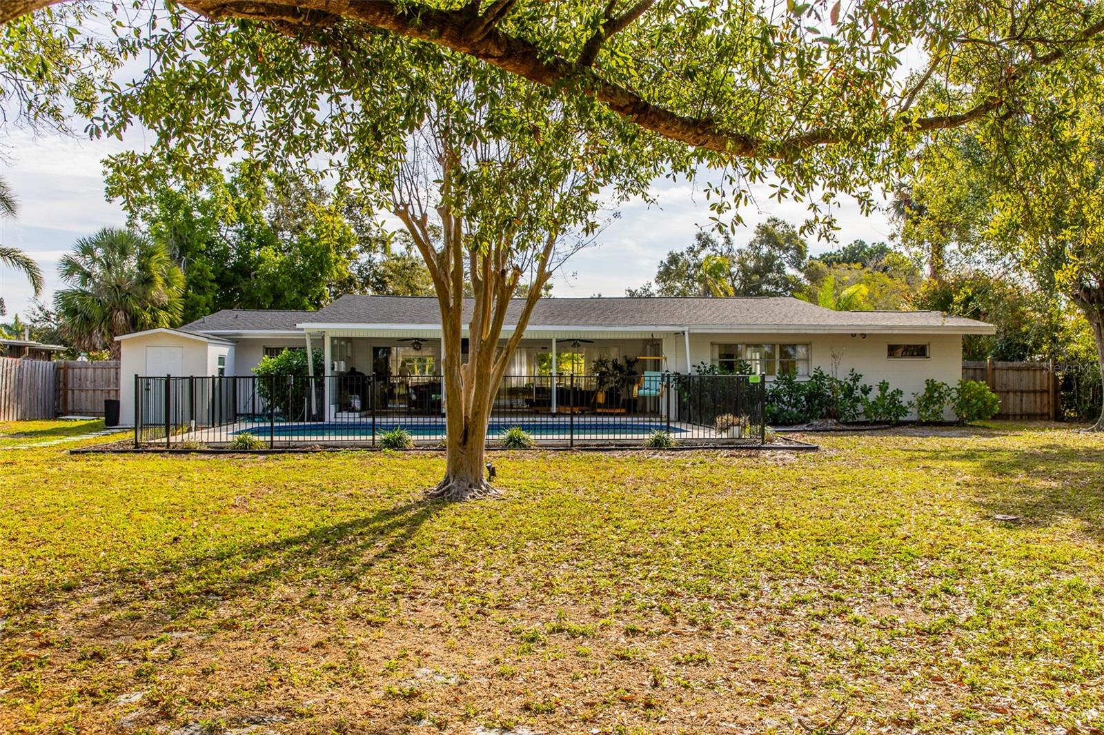 WHITFIELD ESTATES - Residential Lease