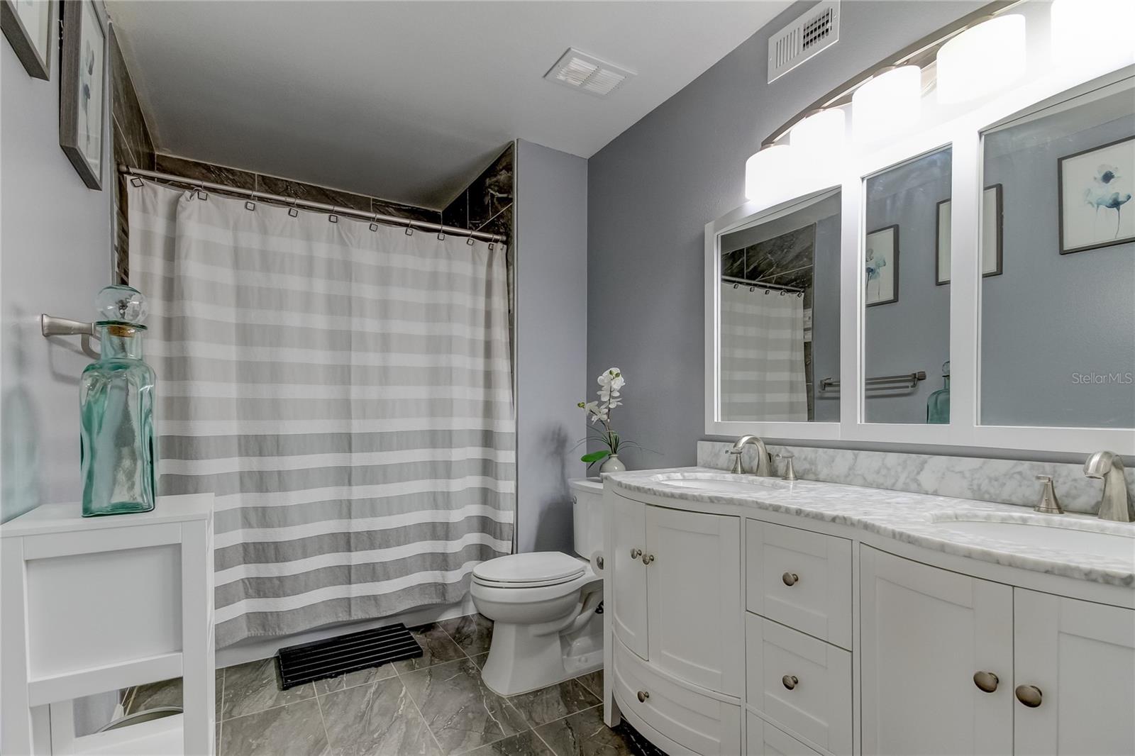 AUDUBON CONDO AT FEATHER SOUND - Residential