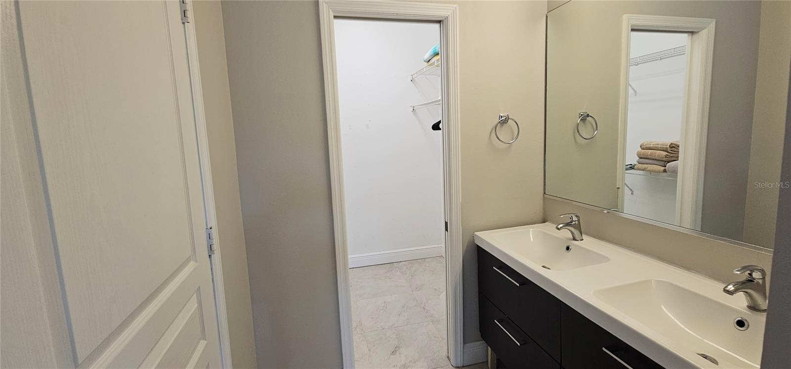PINESTONE AT PALMER RANCH - Residential Lease