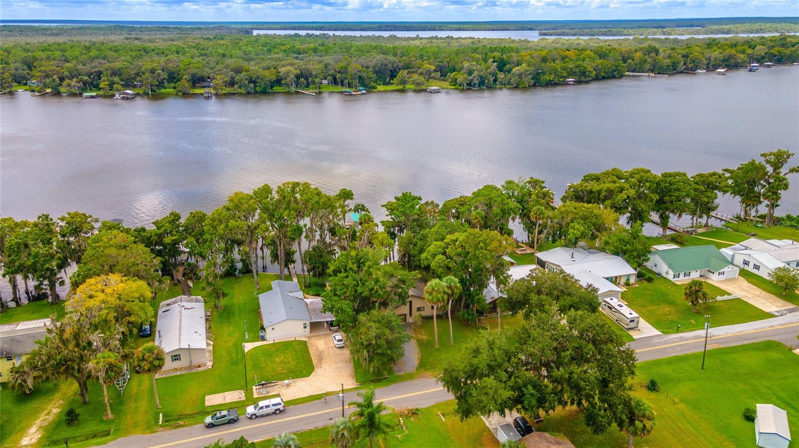 121 N LAKE GEORGE DRIVE