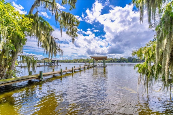 121 N LAKE GEORGE DR, GEORGETOWN, FL 32139 - Image 2b08b7fdfff24bc96f2a9ea309544b41/3703013653