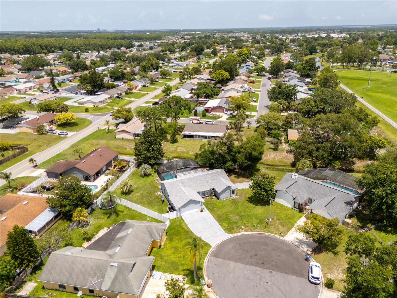 113 CANDLEWOOD COURT