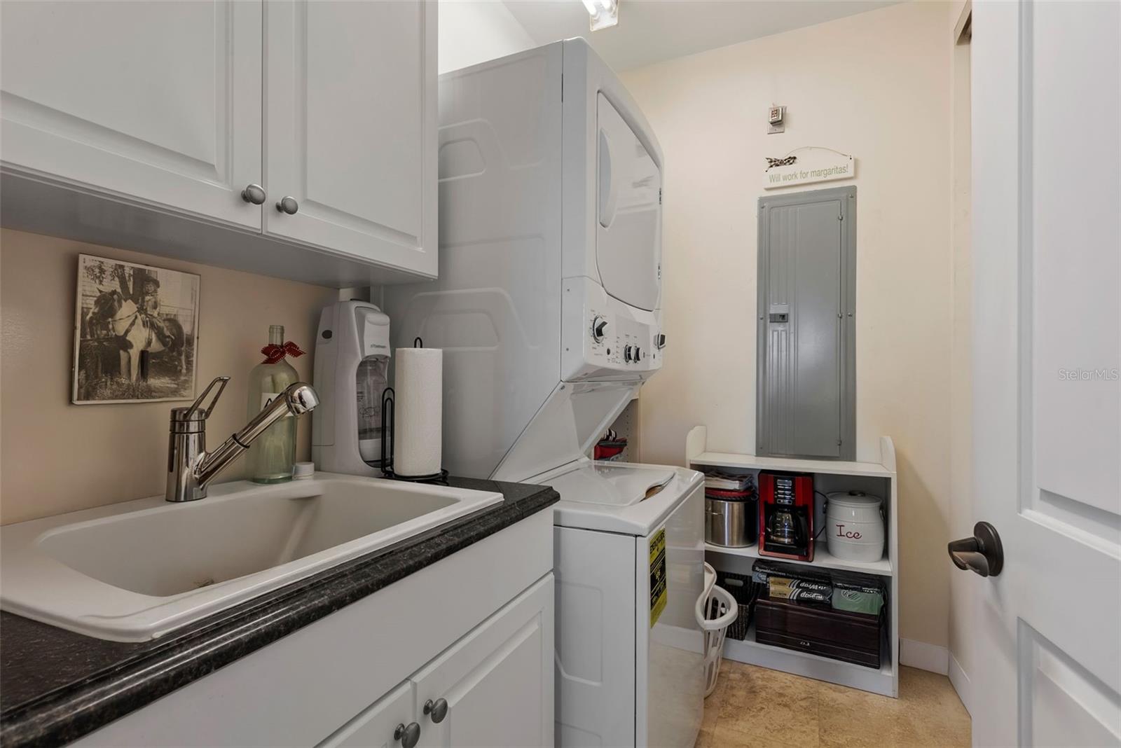 HACIENDA DEL MAR - Residential