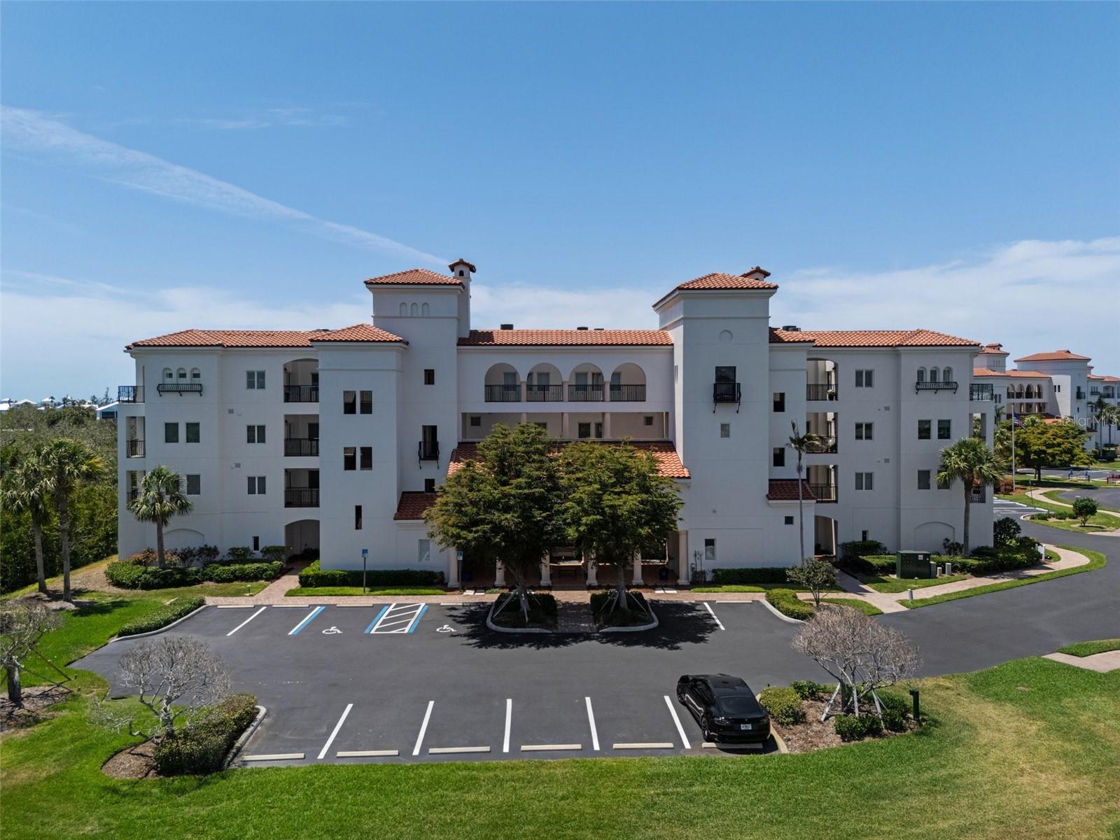 HACIENDA DEL MAR - Residential